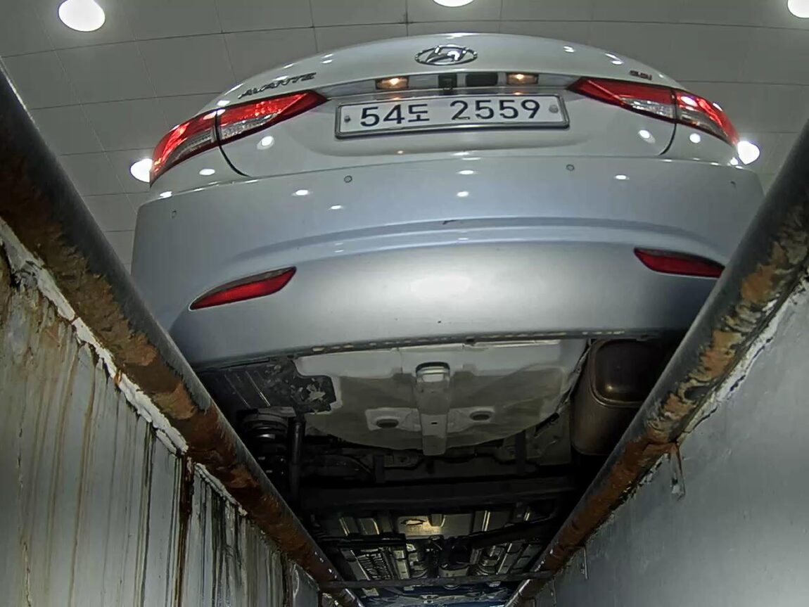 HYUNDAI AVANTE MD M16 GDi SMART 2014 - zdjęcie 8