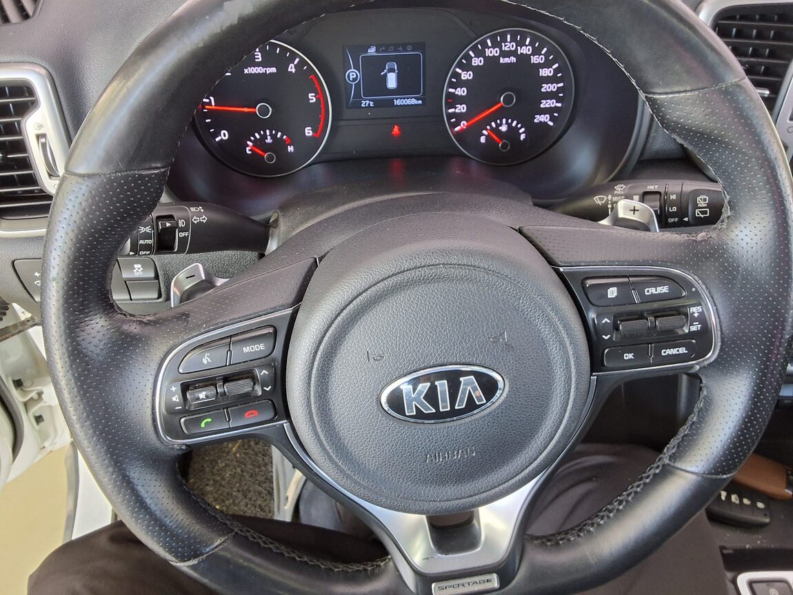 KIA NEW SPORTAGE 1.7 2WD NOBLESSE 2016 - zdjęcie 17