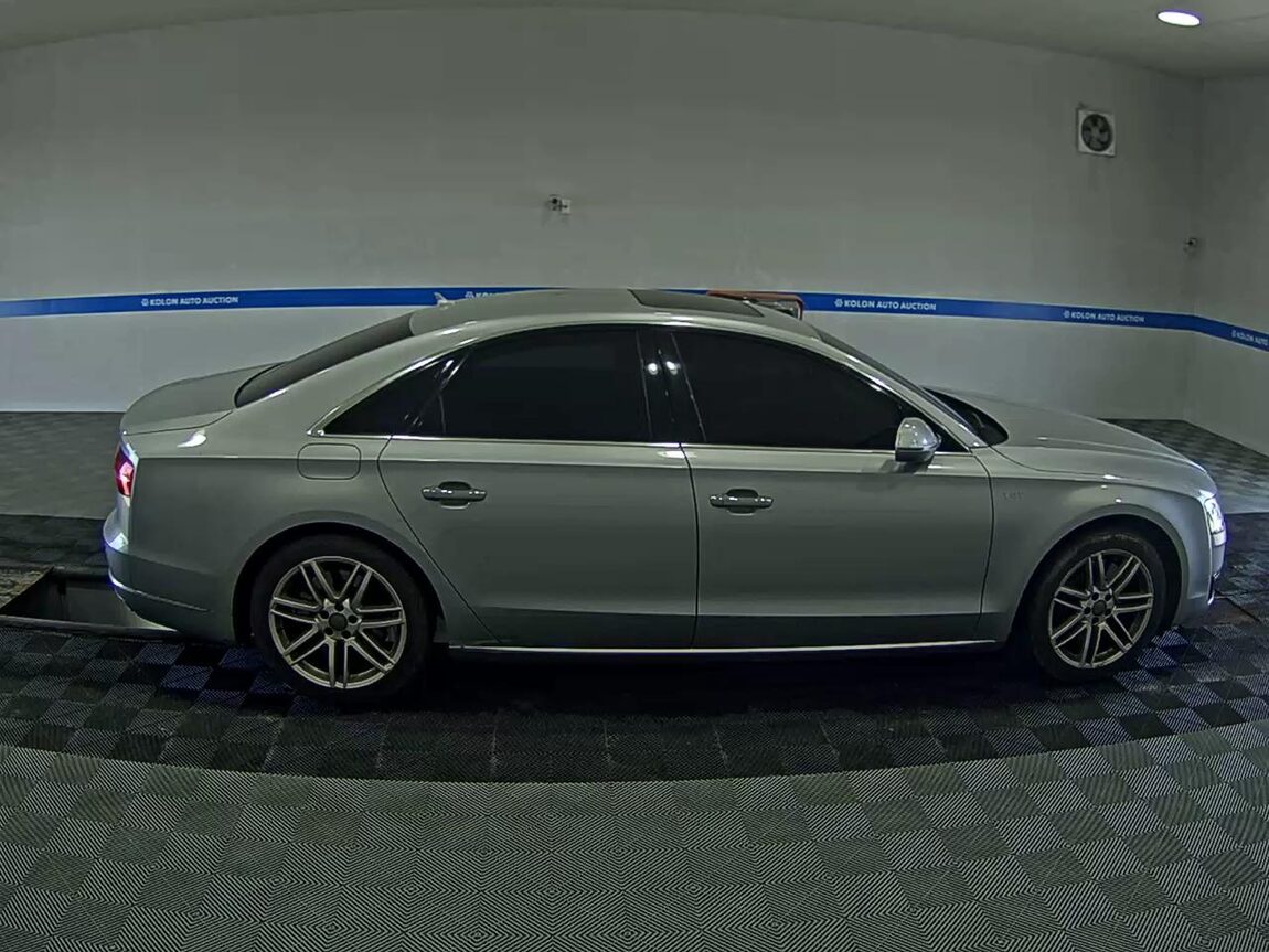 AUDI A8 (3RD GEN) 60 TDI QUATTRO 2015 - zdjęcie 4