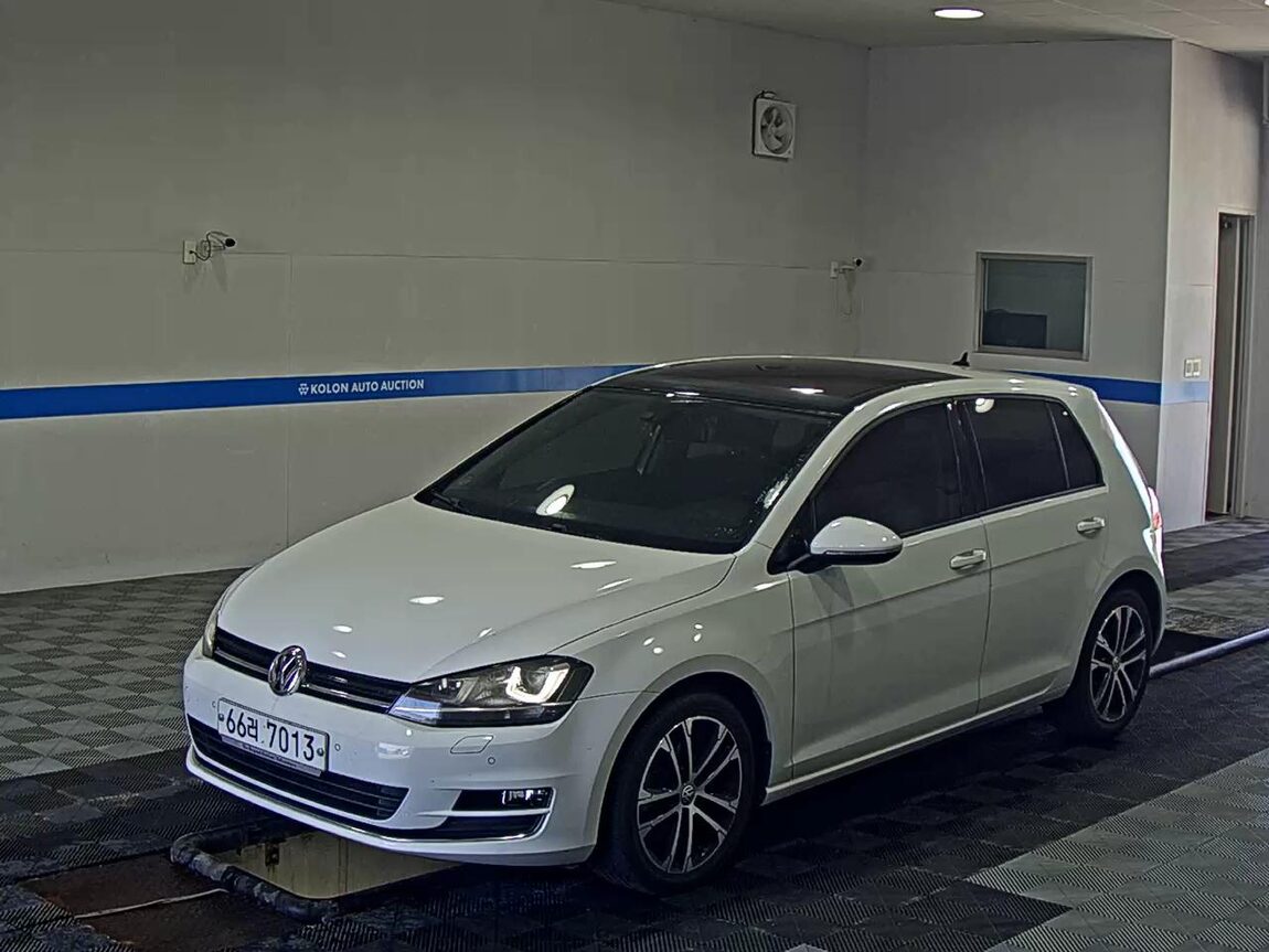 VOLKSWAGEN GOLF (7TH GEN) 2.0 TDI PREMIUM 2015 - zdjęcie 2