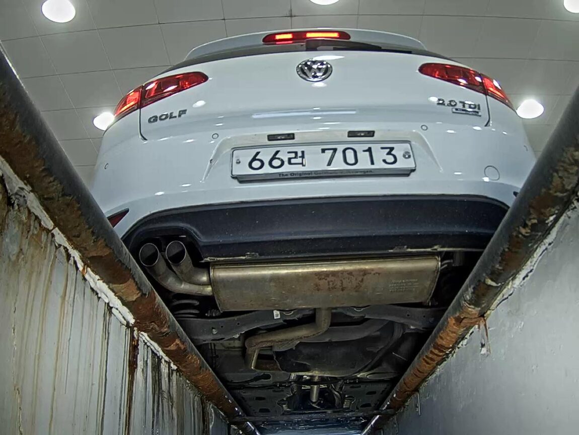 VOLKSWAGEN GOLF (7TH GEN) 2.0 TDI PREMIUM 2015 - zdjęcie 8