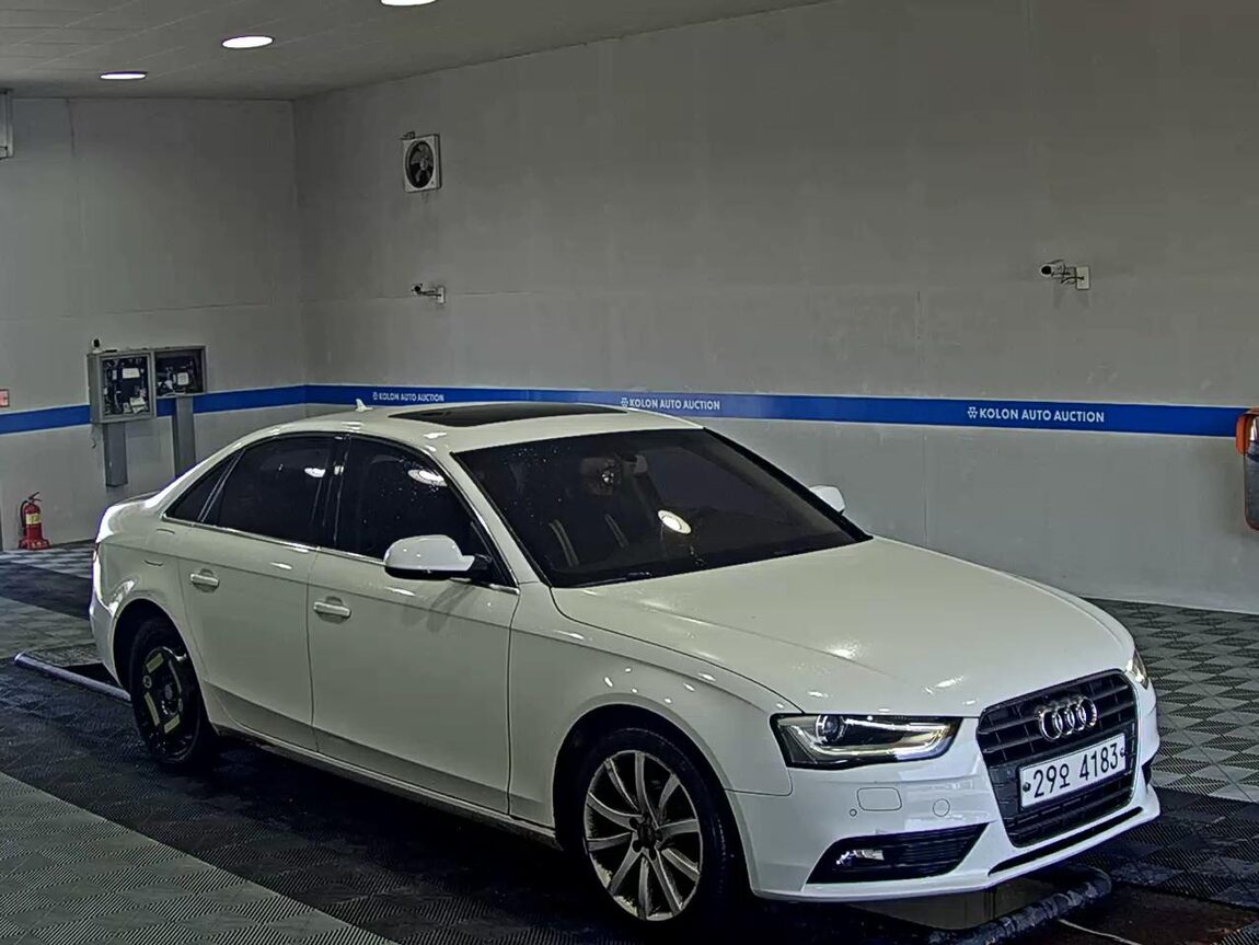 AUDI A4 (4TH GEN) 2.0 TDI DYNAMIC 2014 - zdjęcie 3