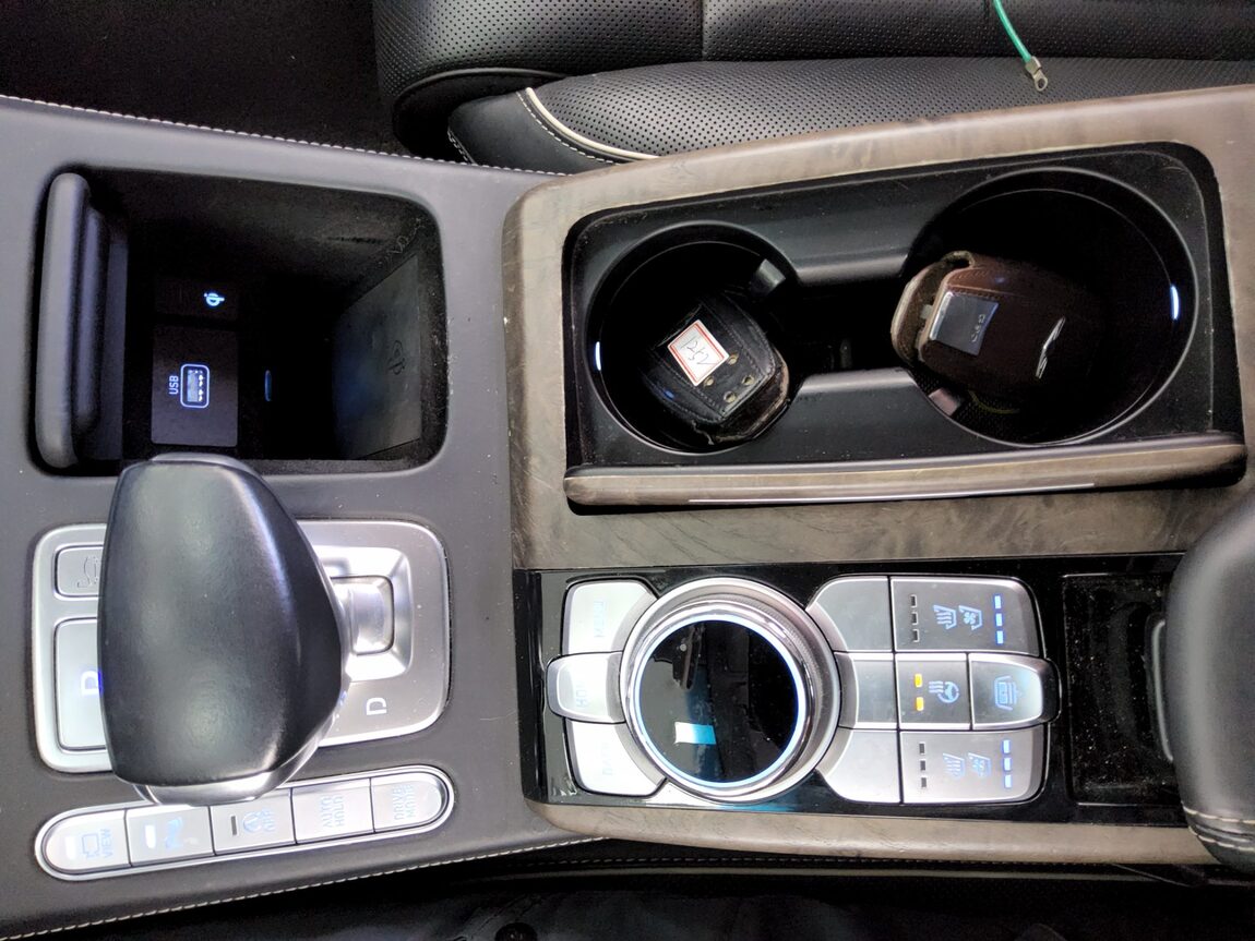 GENESIS G90 3.8 AWD PREMIUM LUXURY 2019 - zdjęcie 19