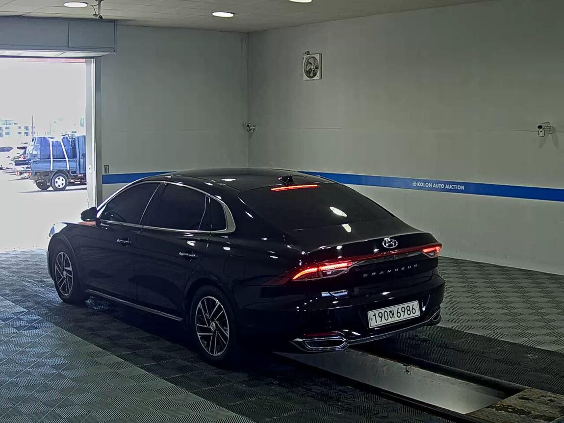 HYUNDAI THE NEW GRANDEUR IG LPi 3.0 RENTAL CAR PREMIUM 2022 - zdjęcie 6