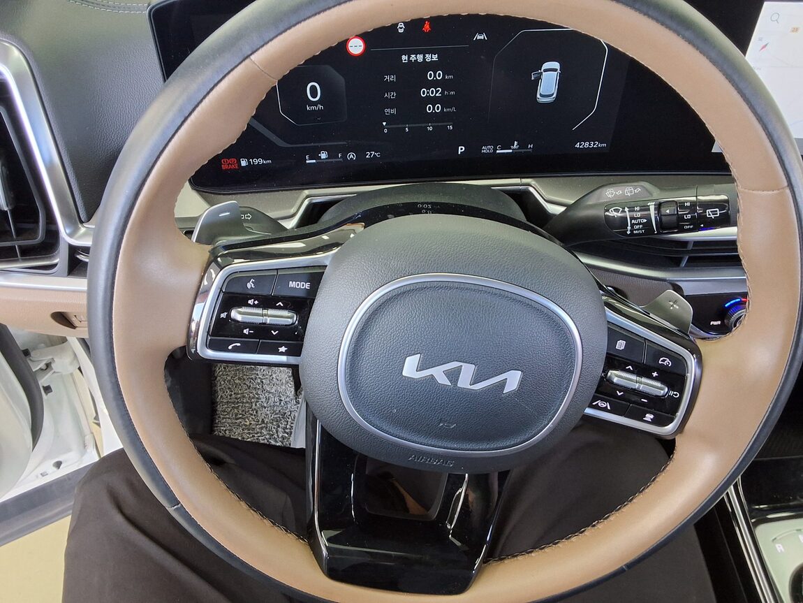 KIA THE NEW SORENTO (MQ4) 2.5 GASOLINE 2WD NOBLESSE 2025 - zdjęcie 17