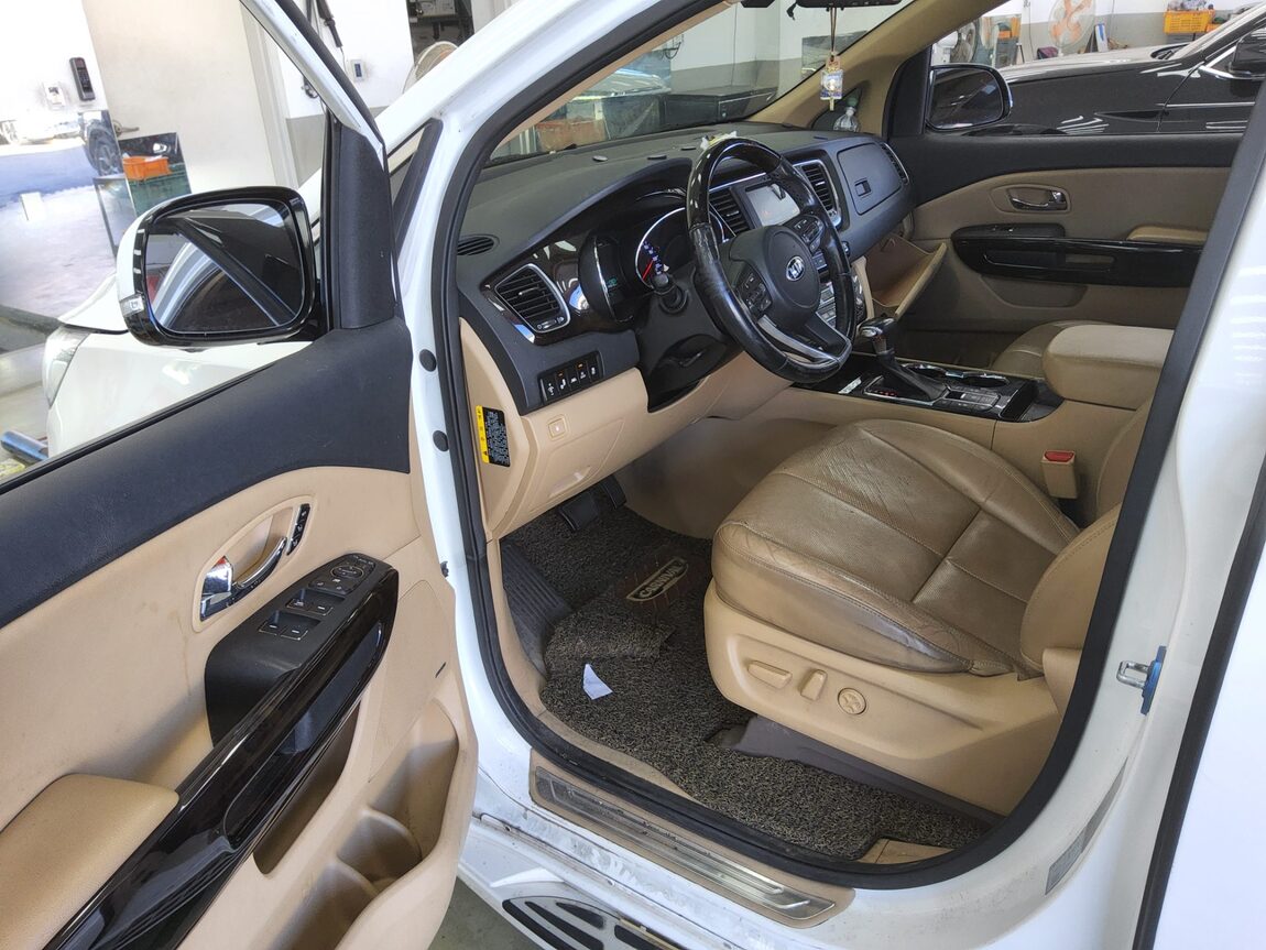 KIA THE NEW CARNIVAL 9-SEATER DIESEL NOBLESSE SPECIAL 2019 - zdjęcie 10