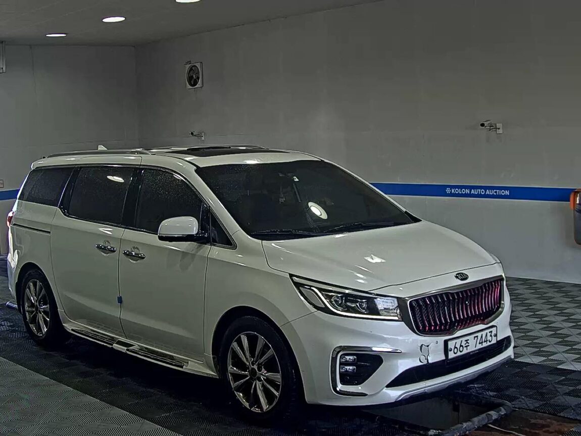 KIA THE NEW CARNIVAL 9-SEATER DIESEL NOBLESSE SPECIAL 2019 - zdjęcie 3