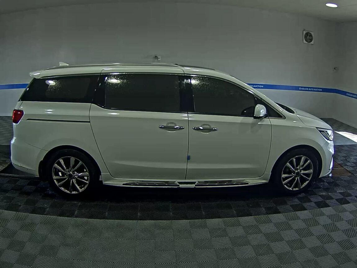 KIA THE NEW CARNIVAL 9-SEATER DIESEL NOBLESSE SPECIAL 2019 - zdjęcie 4