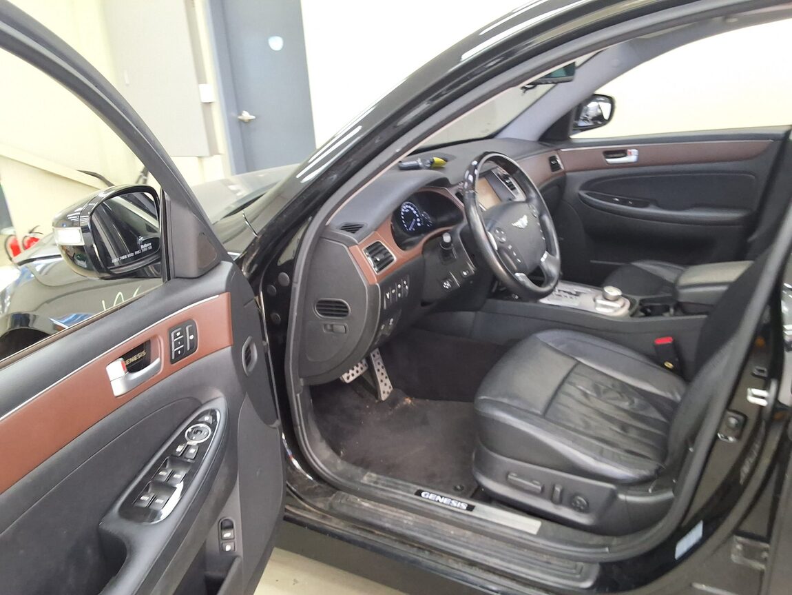 HYUNDAI GENESIS BH 330 LUXURY VIP PACK 2012 - zdjęcie 11