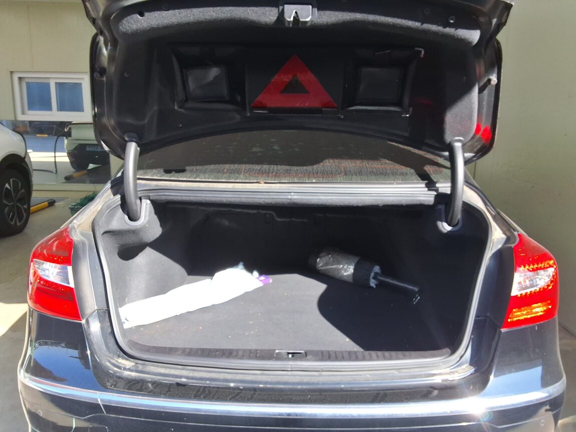 HYUNDAI GENESIS BH 330 LUXURY VIP PACK 2012 - zdjęcie 16