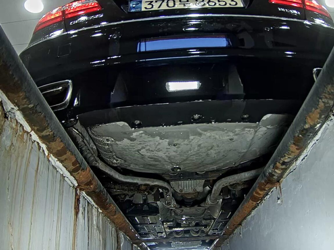 HYUNDAI GENESIS BH 330 LUXURY VIP PACK 2012 - zdjęcie 8