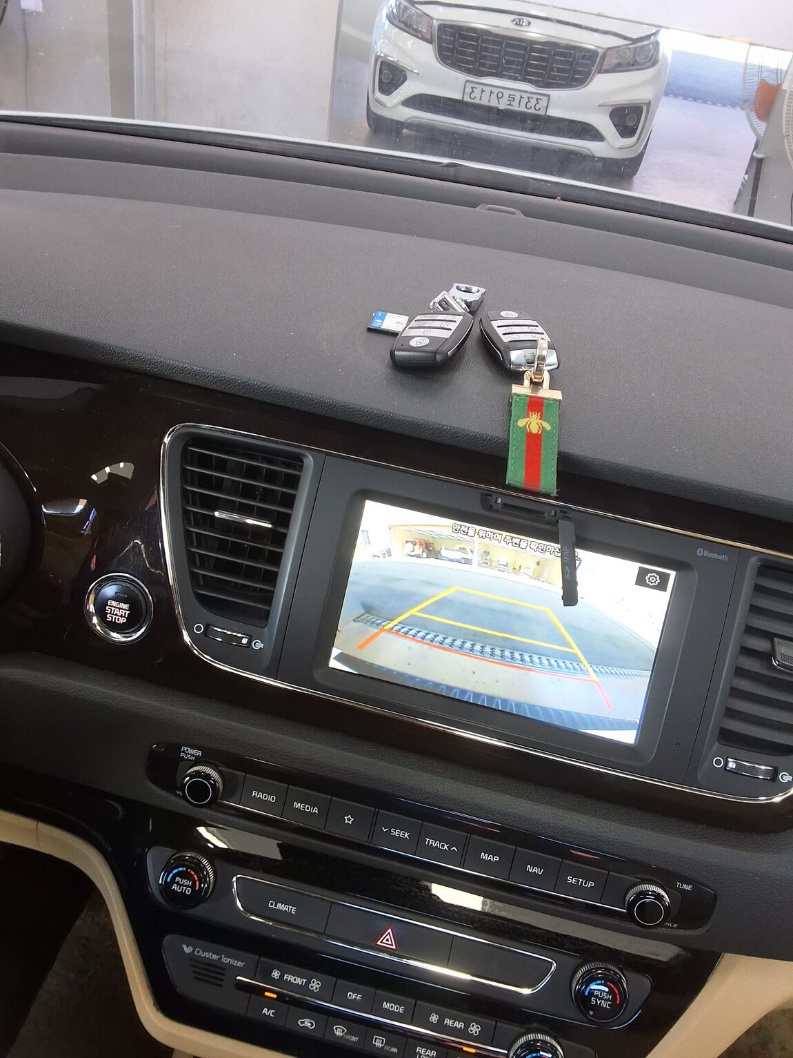 KIA THE NEW CARNIVAL 9-SEATER DIESEL PRESTIGE 2019 - zdjęcie 17