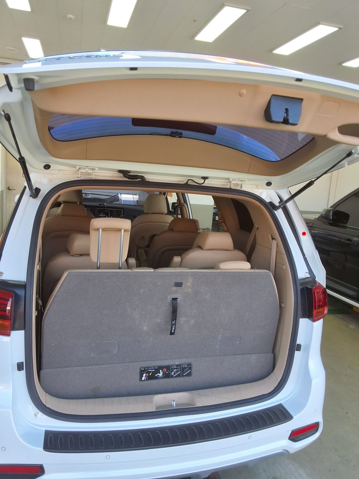 KIA THE NEW CARNIVAL 9-SEATER DIESEL PRESTIGE 2019 - zdjęcie 15