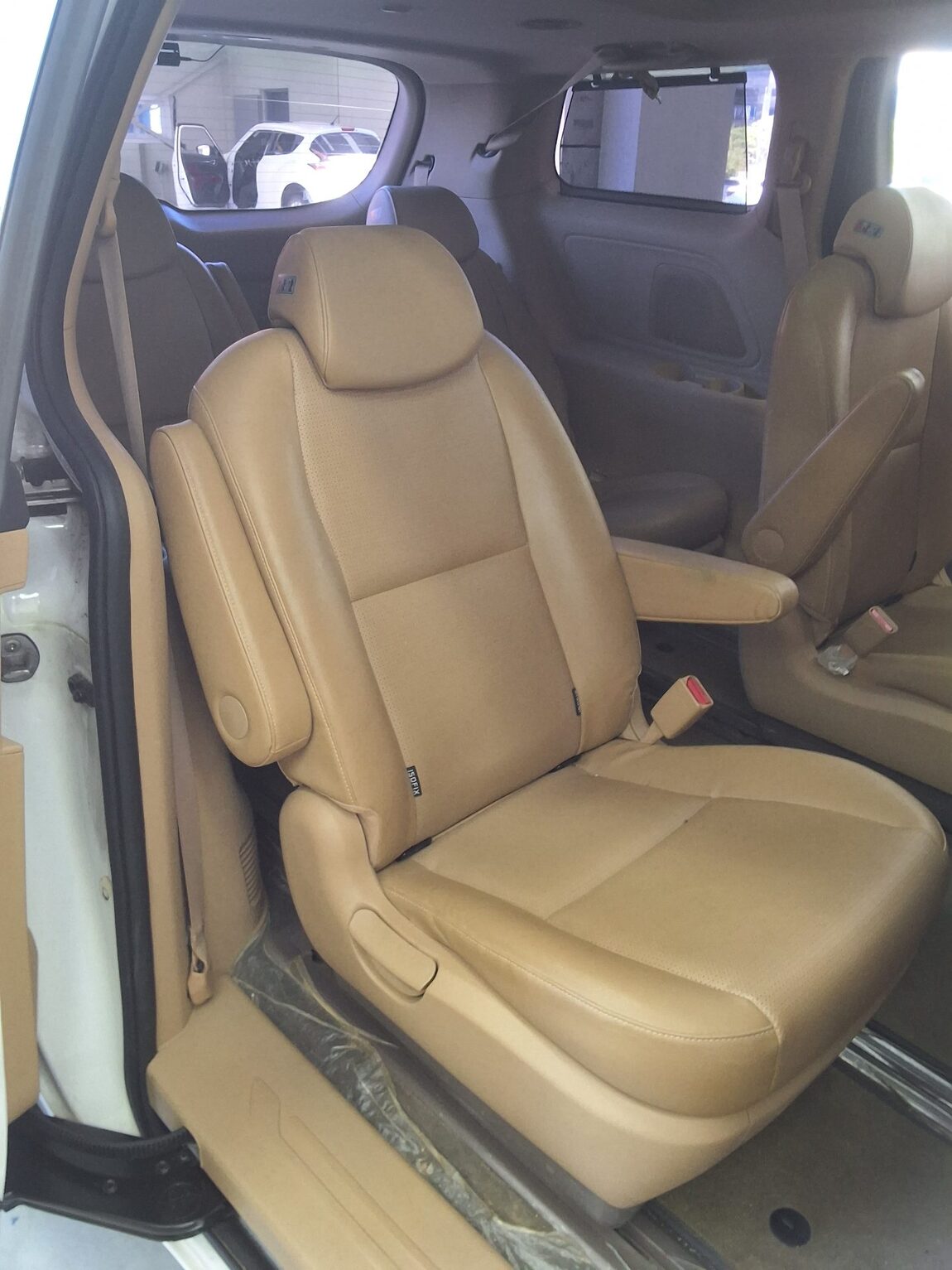 KIA THE NEW CARNIVAL 9-SEATER DIESEL PRESTIGE 2019 - zdjęcie 13