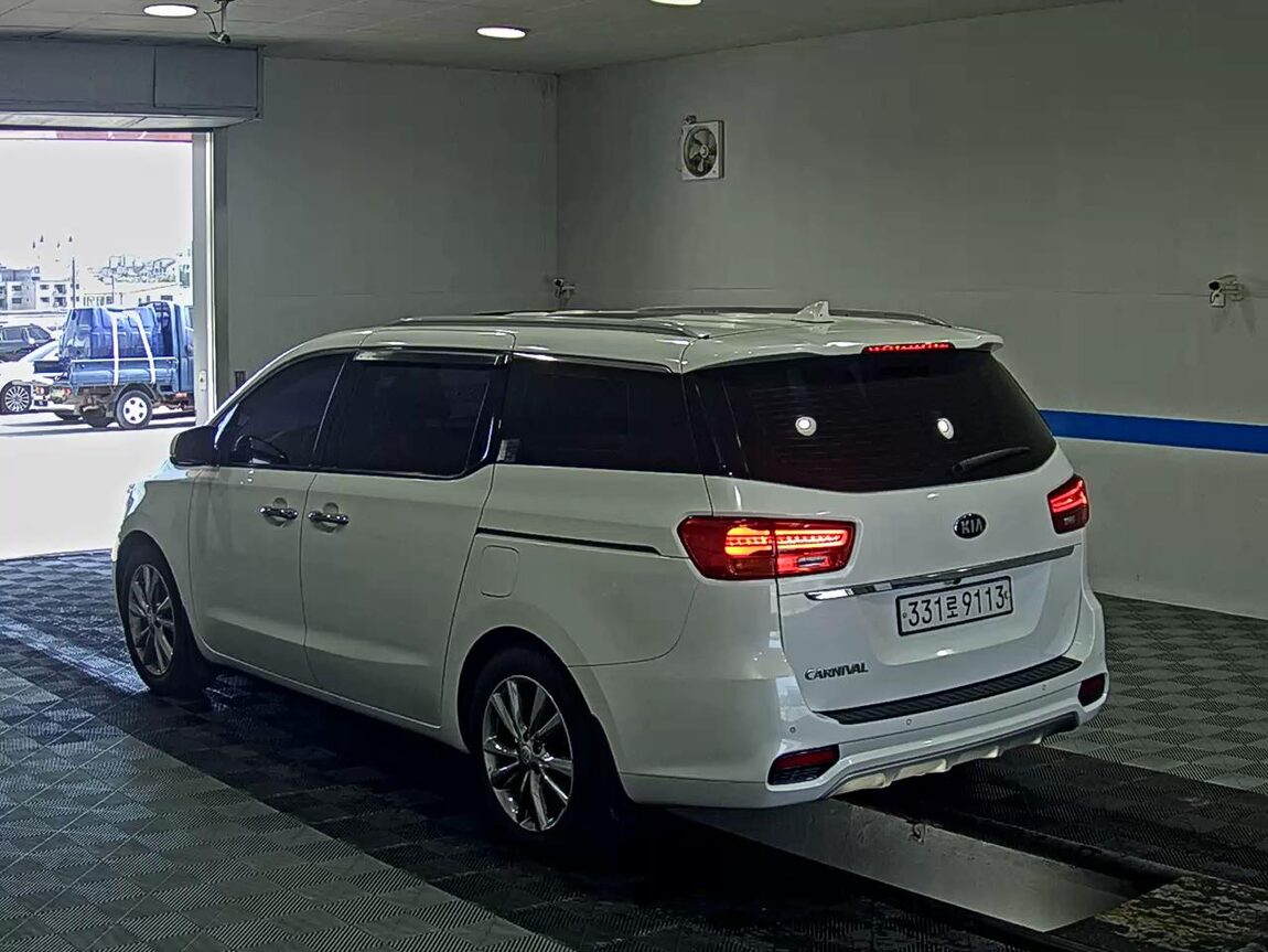 KIA THE NEW CARNIVAL 9-SEATER DIESEL PRESTIGE 2019 - zdjęcie 6
