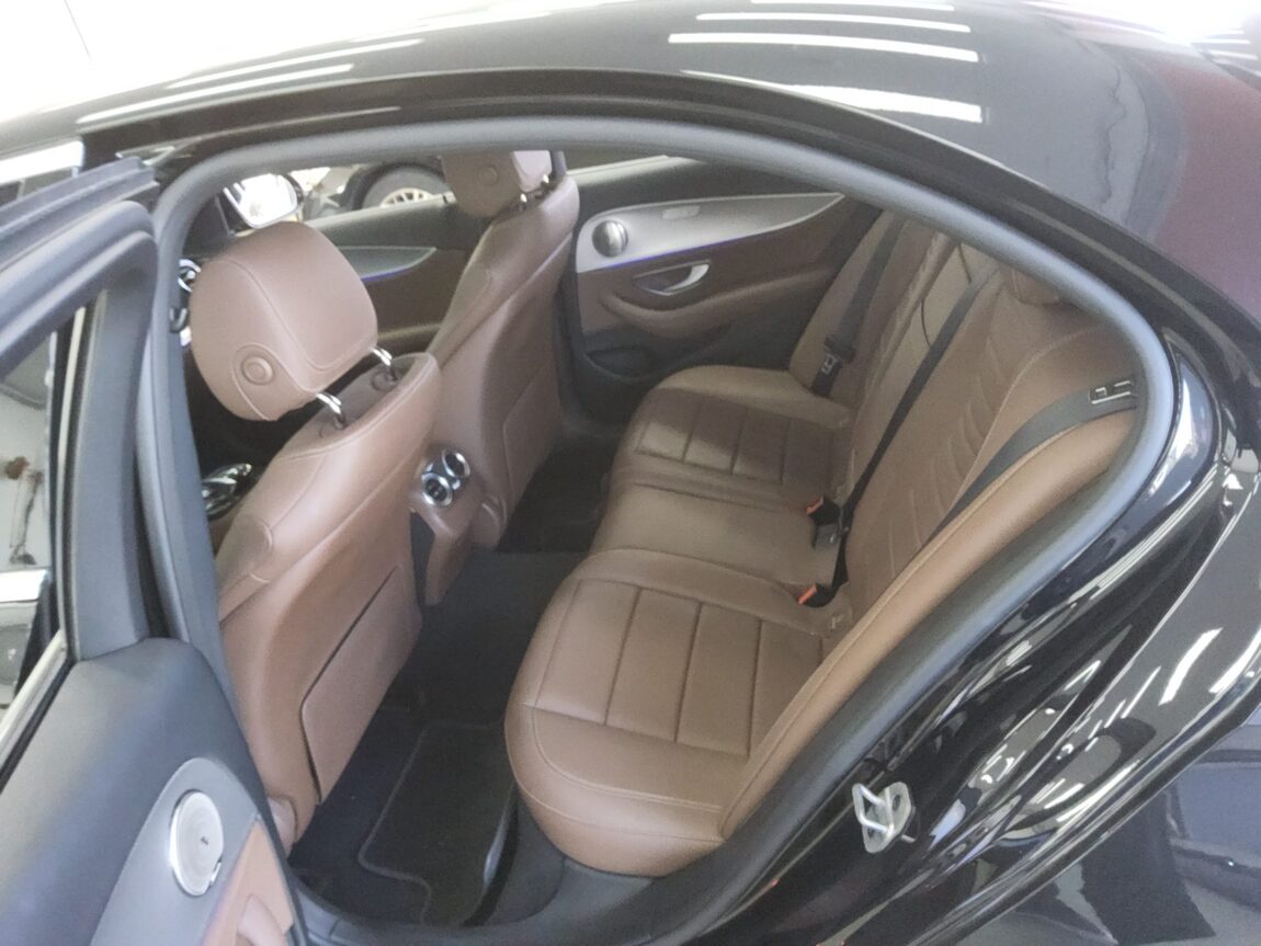 MERCEDES-BENZ E-CLASS (5TH GEN) E300 AVANTGARDE 2019 - zdjęcie 12