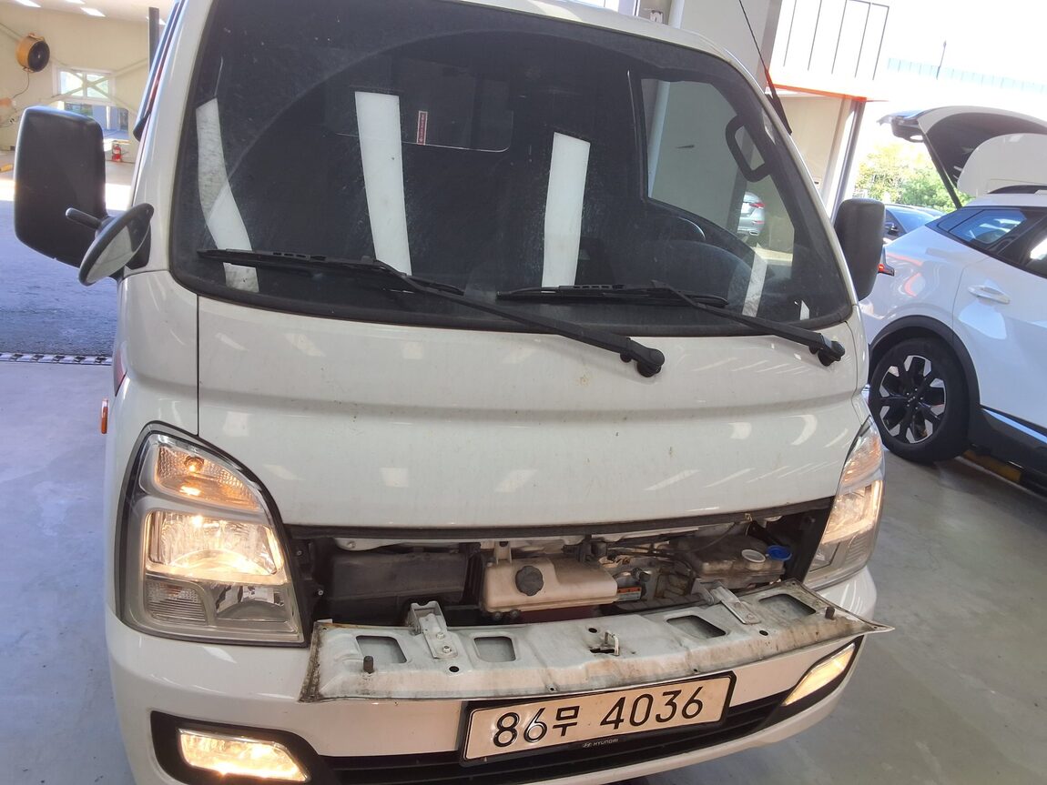HYUNDAI PORTER II CRDi SUPER CAB EXTRA LONG WHEELBASE SMART 2022 - zdjęcie 18