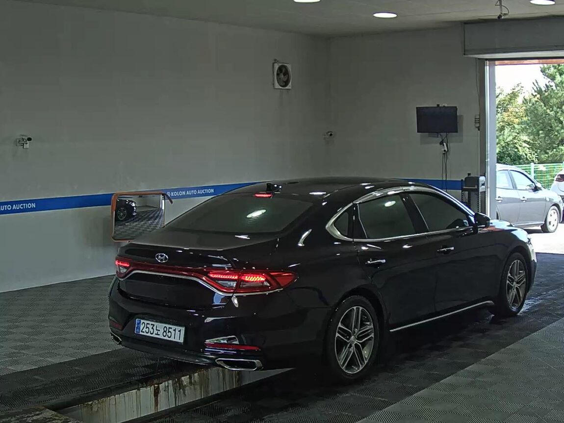 HYUNDAI GRANDEUR IG 3.0 GDi PREMIUM 2019 - zdjęcie 5
