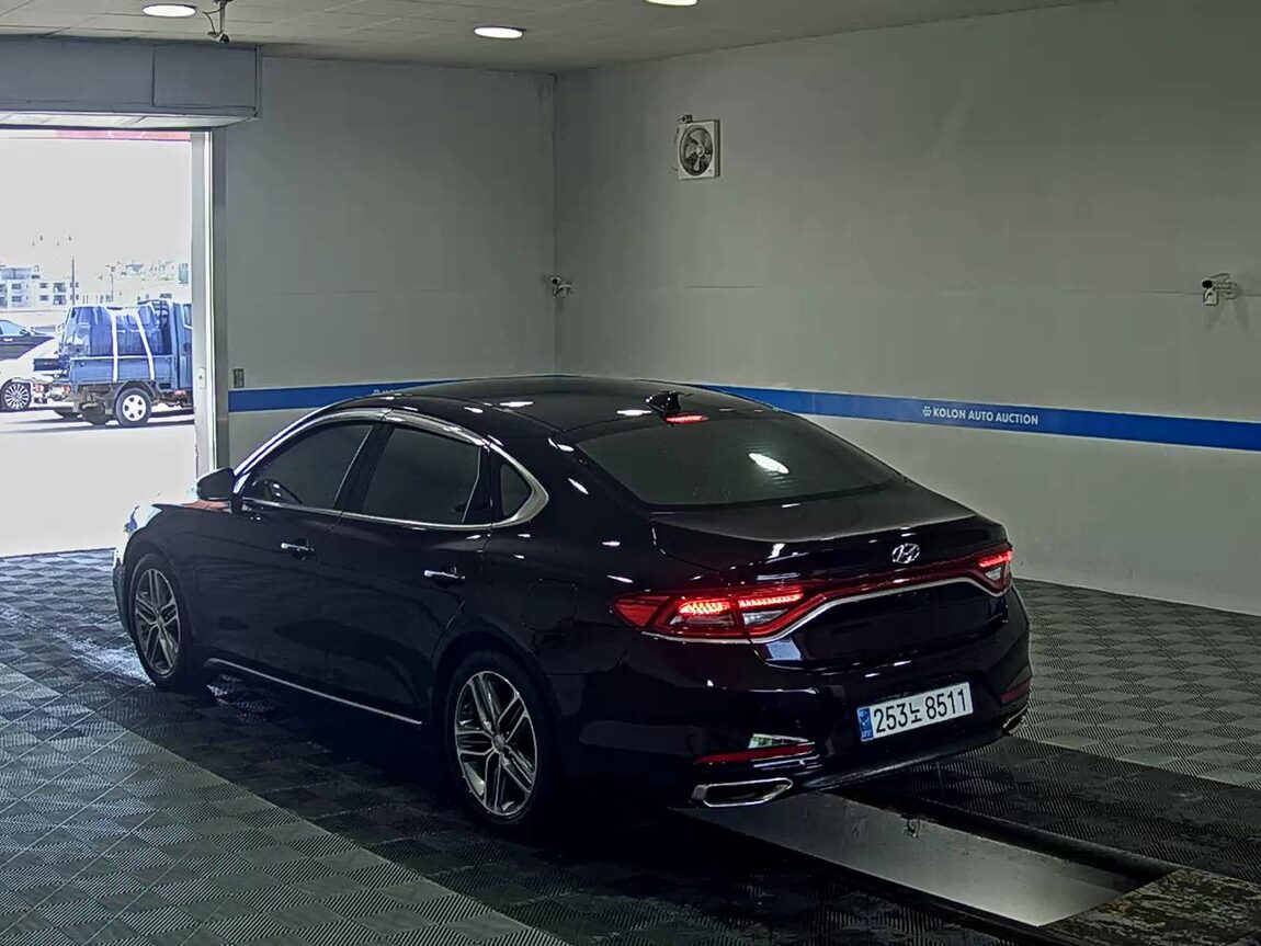 HYUNDAI GRANDEUR IG 3.0 GDi PREMIUM 2019 - zdjęcie 6