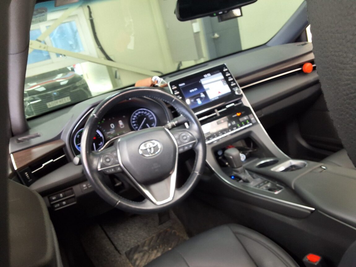 TOYOTA AVALON (5TH GEN) 2.5 HYBRID XLE 2019 - zdjęcie 12