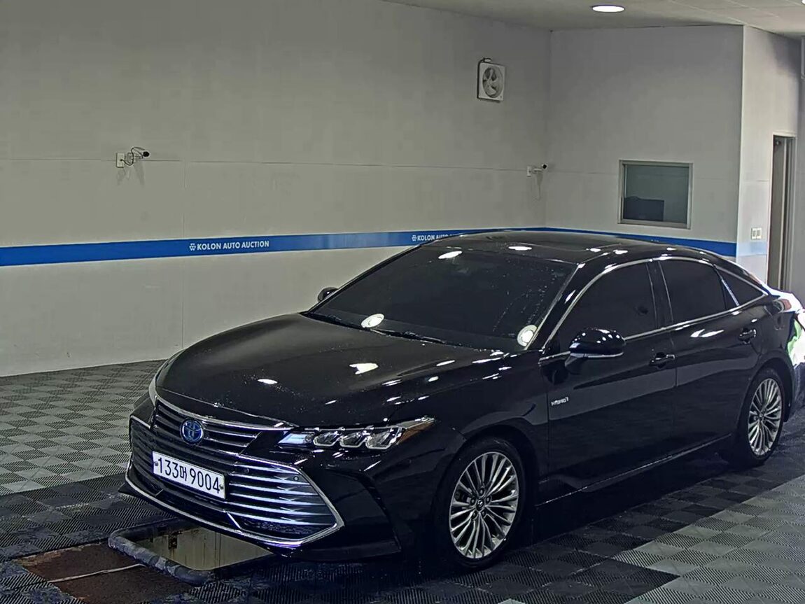 TOYOTA AVALON (5TH GEN) 2.5 HYBRID XLE 2019 - zdjęcie 2