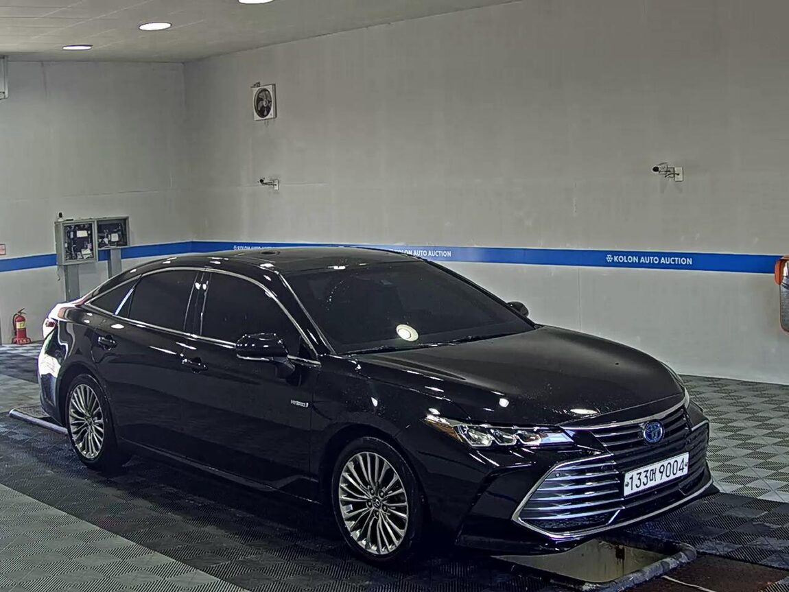 TOYOTA AVALON (5TH GEN) 2.5 HYBRID XLE 2019 - zdjęcie 3