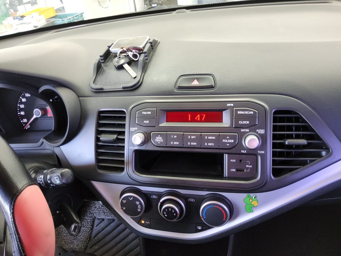 KIA ALL NEW MORNING GASOLINE DELUXE 2015 - zdjęcie 17