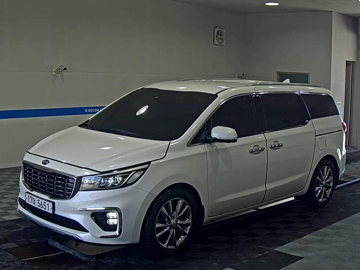 KIA THE NEW CARNIVAL 9-SEATER DIESEL NOBLESSE SPECIAL 2019 - zdjęcie 2