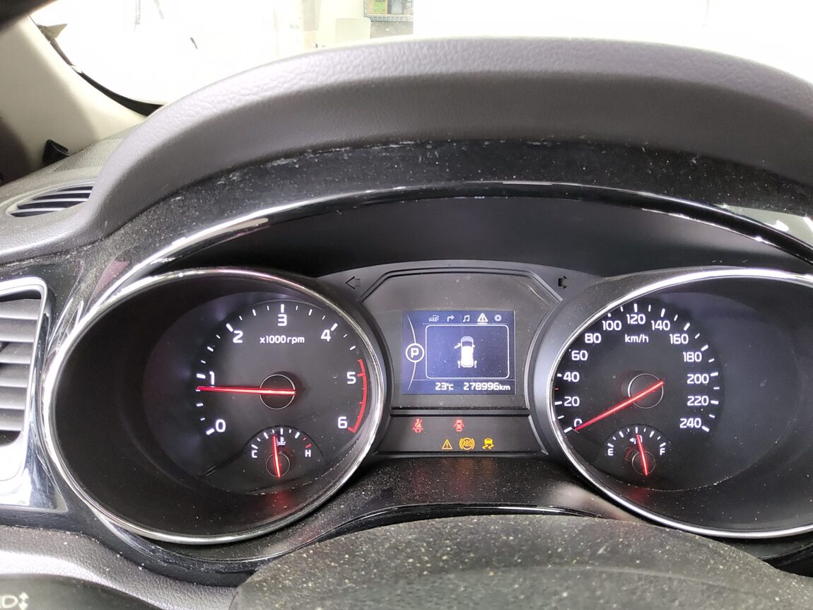 KIA ALL NEW CARNIVAL 9-SEATER DIESEL PRESTIGE 2016 - zdjęcie 9