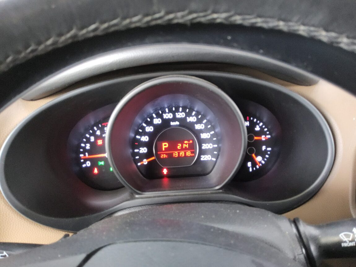 KIA ALL NEW SOUL 1.6 DIESEL NOBLESSE 2015 - zdjęcie 9