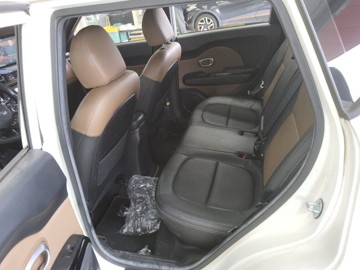 KIA ALL NEW SOUL 1.6 DIESEL NOBLESSE 2015 - zdjęcie 12