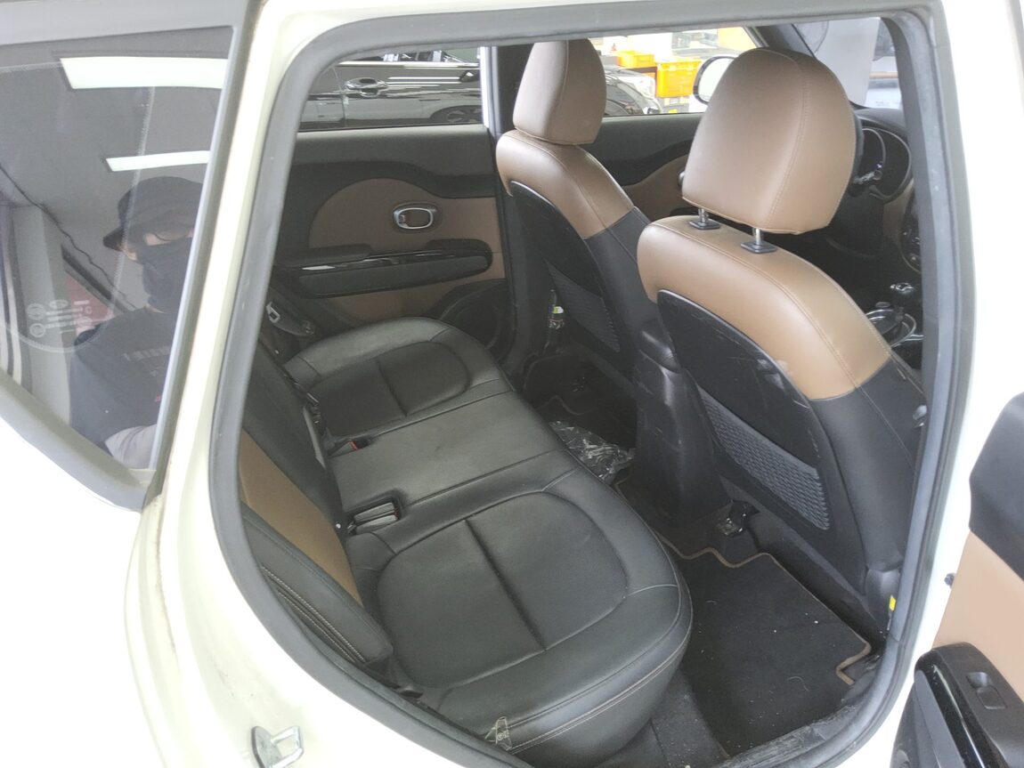 KIA ALL NEW SOUL 1.6 DIESEL NOBLESSE 2015 - zdjęcie 13