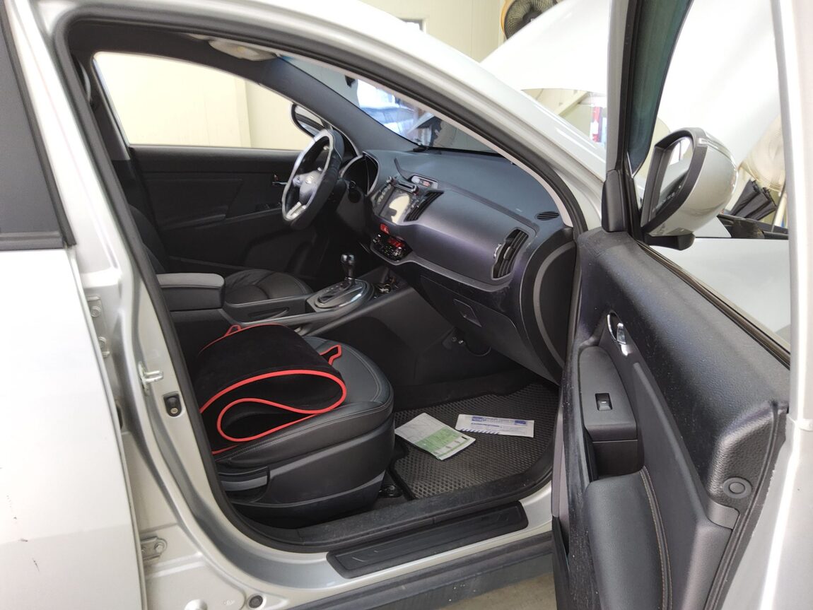KIA SPORTAGE R DIESEL R2.0 2WD TLX LUXURY MODEL 2011 - zdjęcie 14