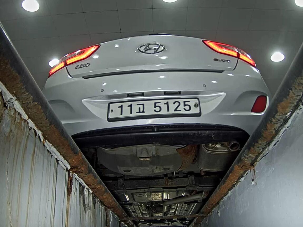 HYUNDAI THE NEW i30 1.6 VGT PYL 2015 - zdjęcie 8