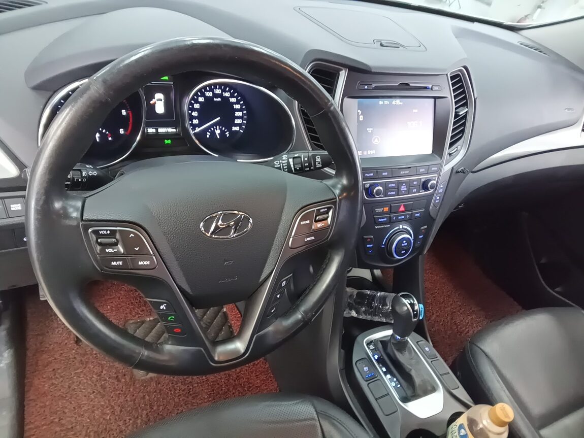 HYUNDAI SANTA FE THE PRIME DIESEL R2.0 2WD EXCLUSIVE 2016 - zdjęcie 17