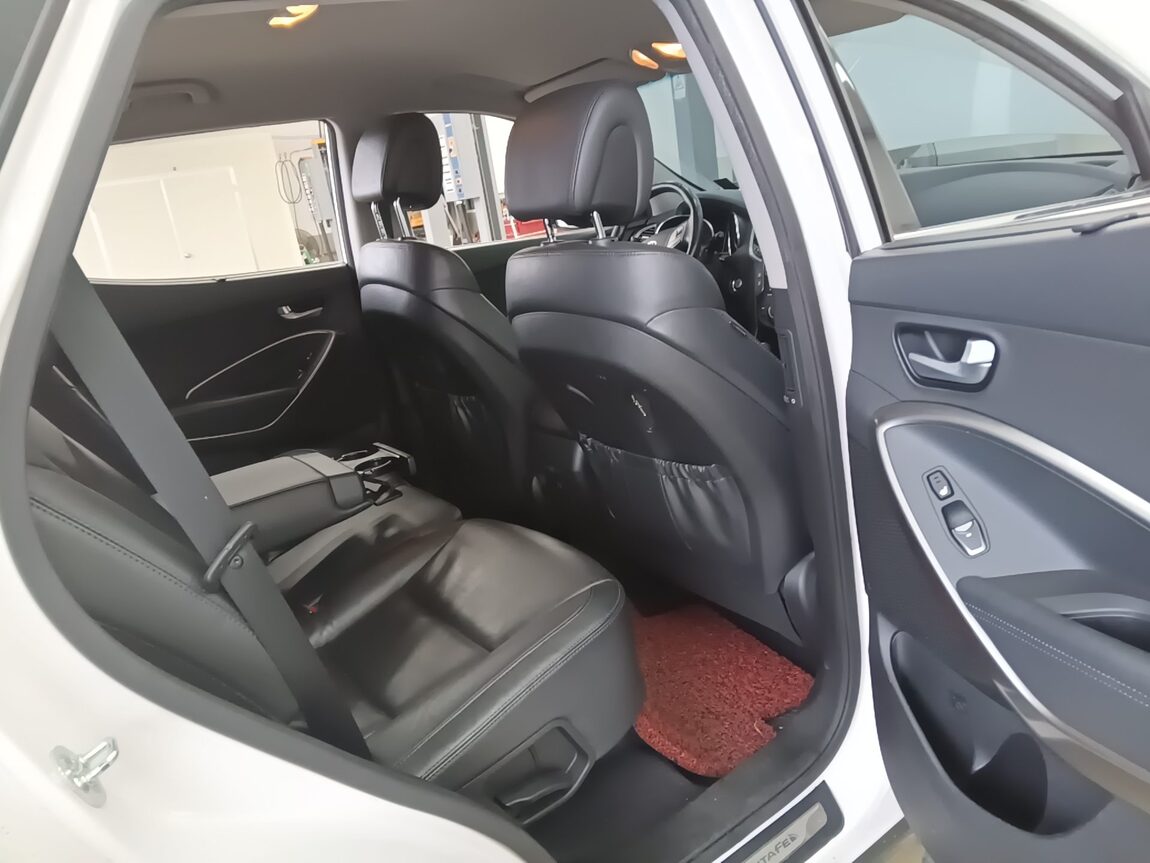 HYUNDAI SANTA FE THE PRIME DIESEL R2.0 2WD EXCLUSIVE 2016 - zdjęcie 13