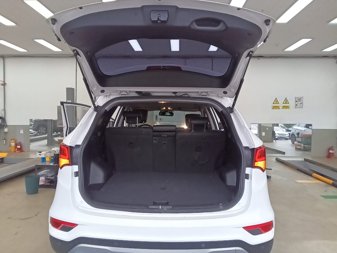 HYUNDAI SANTA FE THE PRIME DIESEL R2.0 2WD EXCLUSIVE 2016 - zdjęcie 15