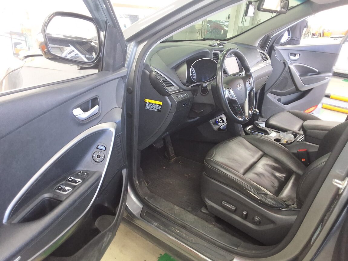 HYUNDAI SANTA FE THE PRIME DIESEL R2.0 2WD PREMIUM 2017 - zdjęcie 11
