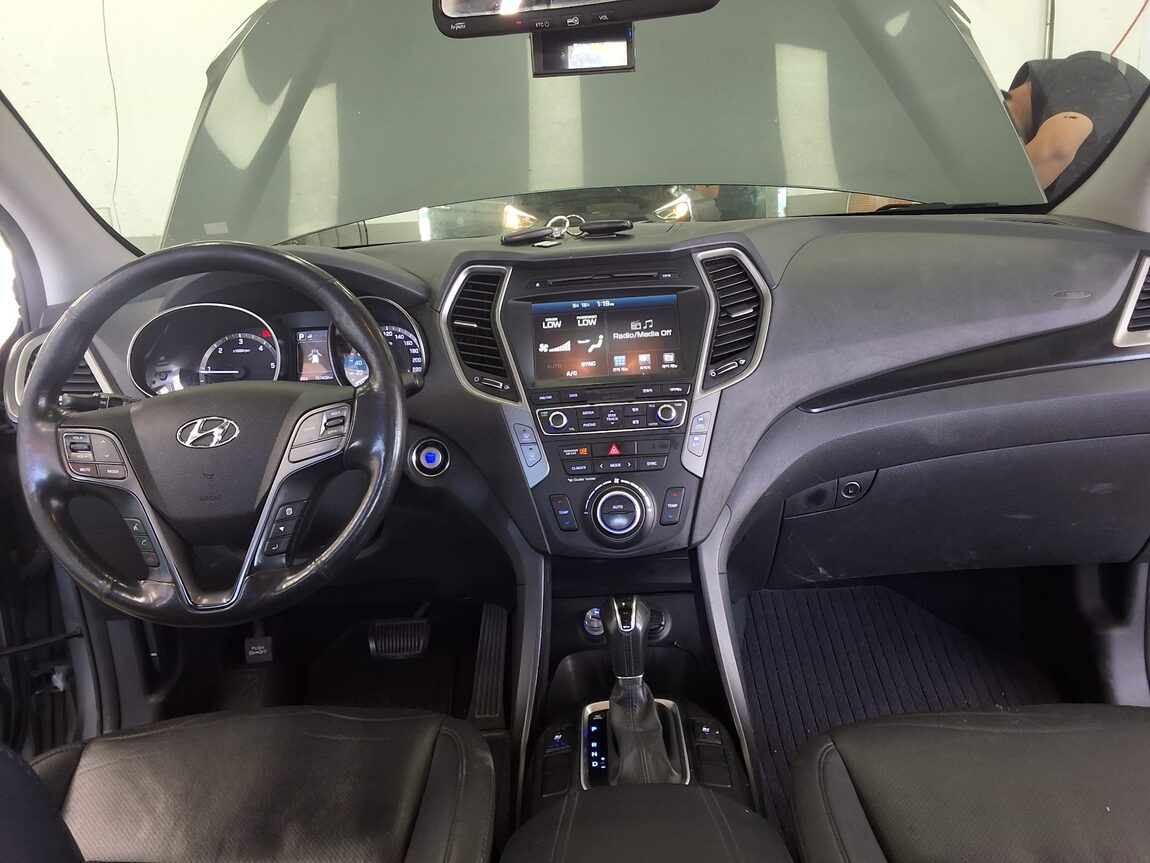 HYUNDAI SANTA FE THE PRIME DIESEL R2.0 2WD PREMIUM 2017 - zdjęcie 12