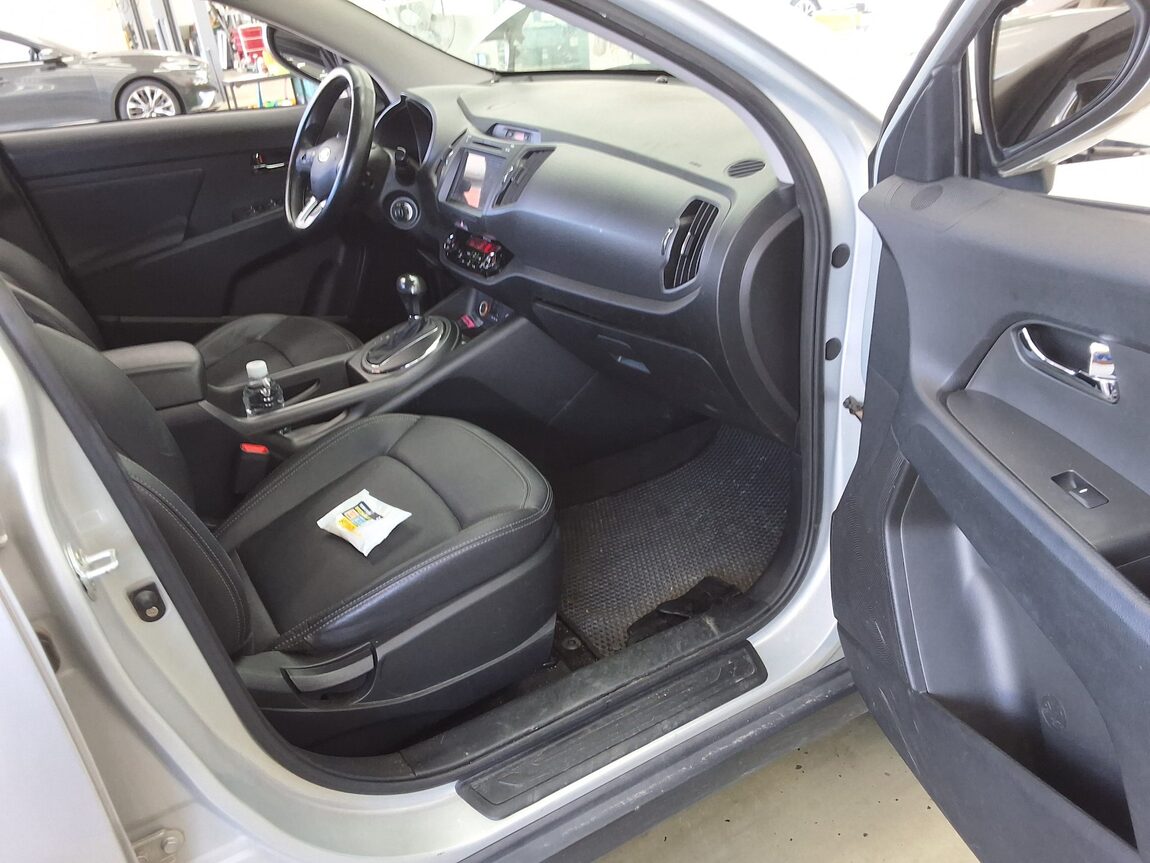 KIA SPORTAGE R DIESEL R2.0 2WD TLX PREMIUM MODEL 2012 - zdjęcie 15