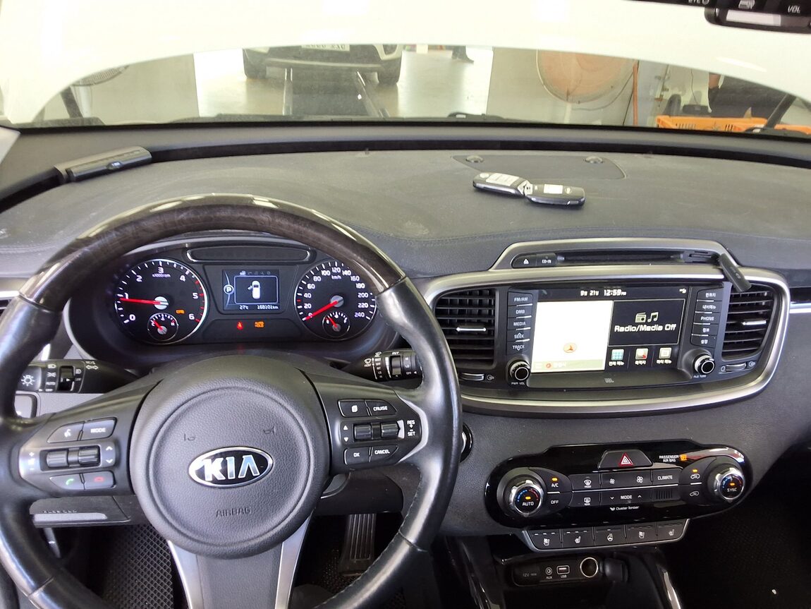 KIA ALL NEW SORENTO R2.0 2WD NOBLESSE 2016 - zdjęcie 18