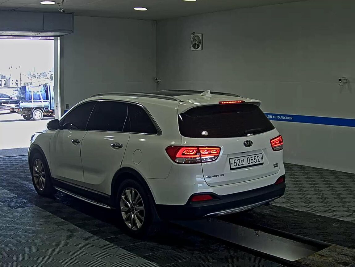 KIA ALL NEW SORENTO R2.0 2WD NOBLESSE 2016 - zdjęcie 6