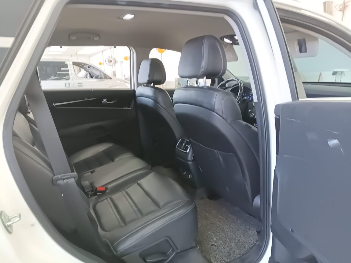 KIA ALL NEW SORENTO R2.0 2WD NOBLESSE 2017 - zdjęcie 13