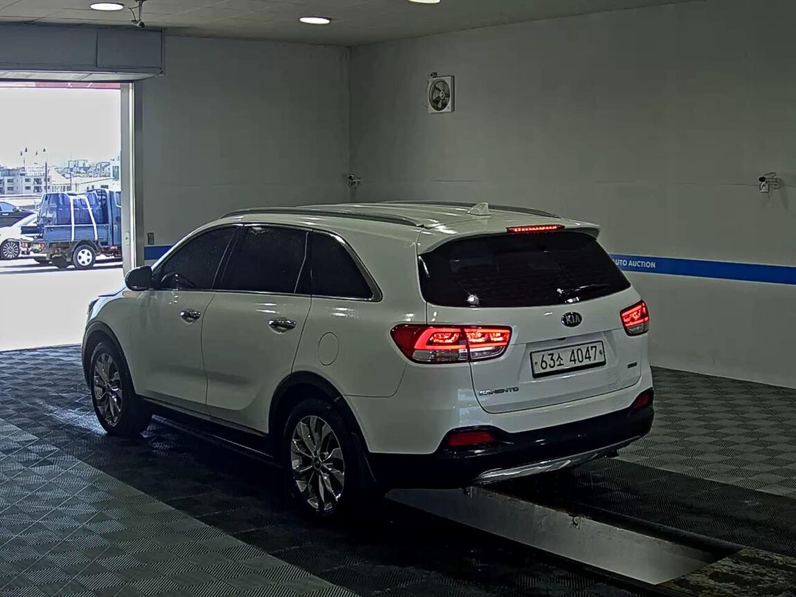 KIA ALL NEW SORENTO R2.0 2WD NOBLESSE 2017 - zdjęcie 6