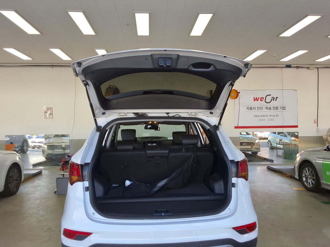 HYUNDAI SANTA FE THE PRIME DIESEL R2.0 2WD PREMIUM 2016 - zdjęcie 15