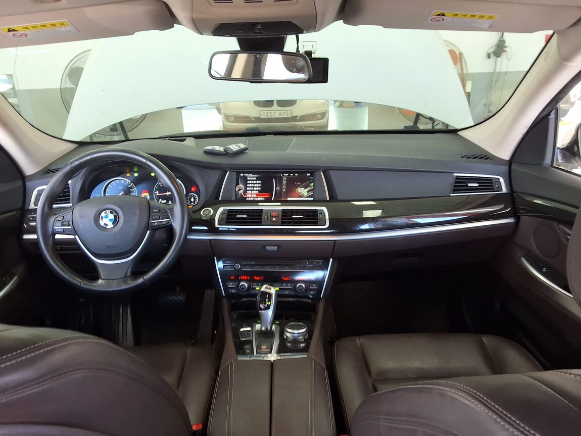 BMW GRAN TURISMO (GT) 5 SERIES GT 20d ED EDITION LUXURY 2017 - zdjęcie 11