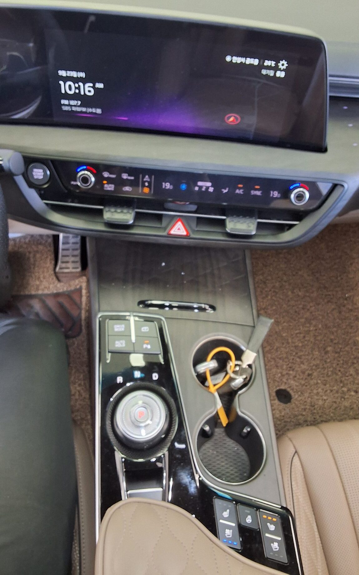 KIA K8 3.5 GDI 2WD SIGNATURE 2023 - zdjęcie 18