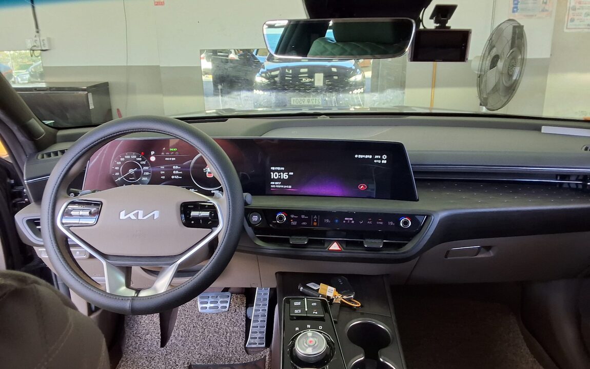 KIA K8 3.5 GDI 2WD SIGNATURE 2023 - zdjęcie 11