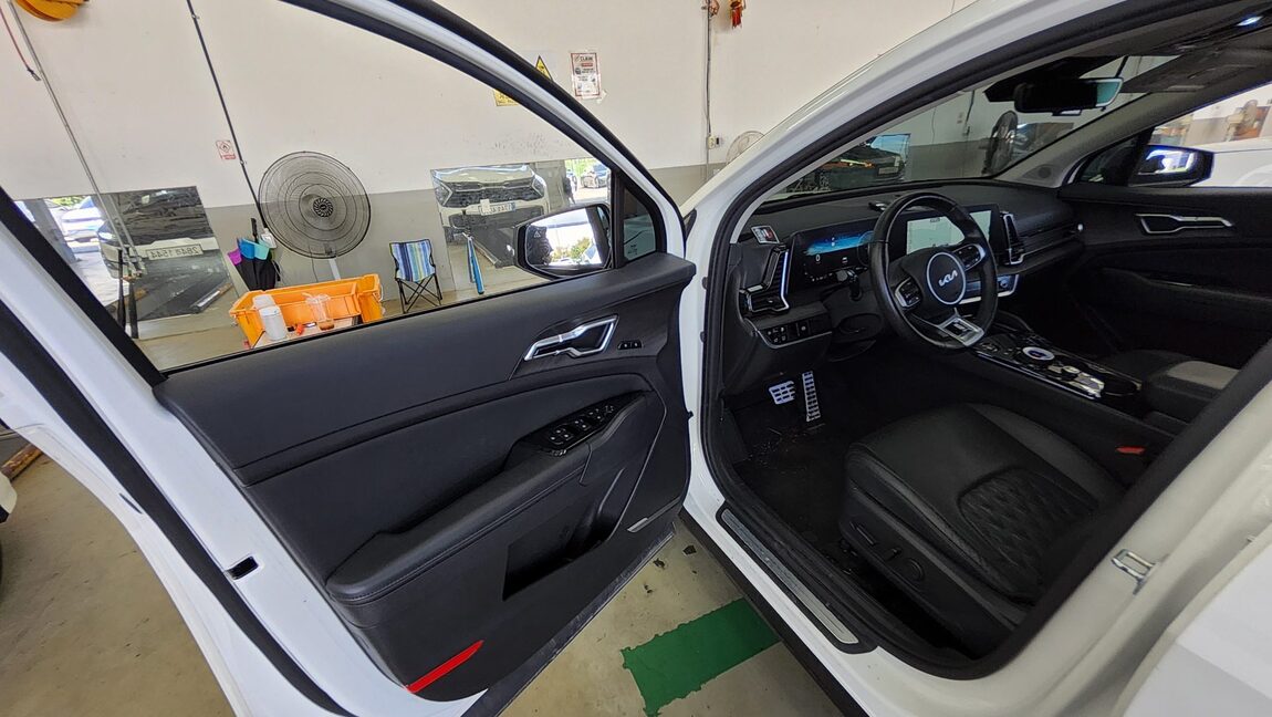 KIA THE ALL NEW SPORTAGE HYBRID 1.6 HEV SIGNATURE GRAVITY 2023 - zdjęcie 10