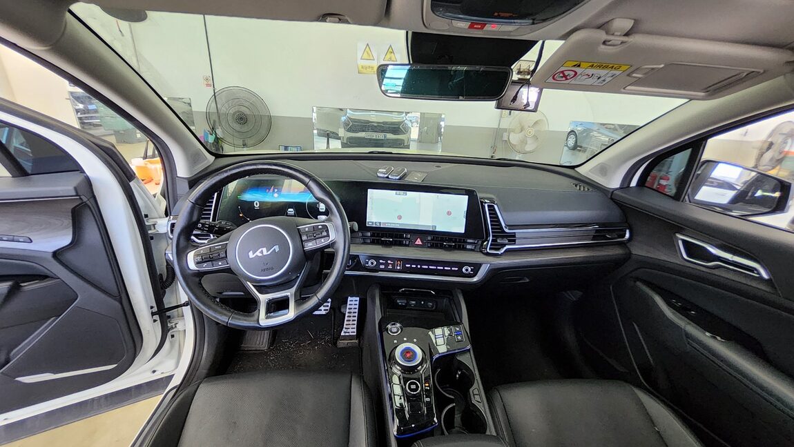 KIA THE ALL NEW SPORTAGE HYBRID 1.6 HEV SIGNATURE GRAVITY 2023 - zdjęcie 11